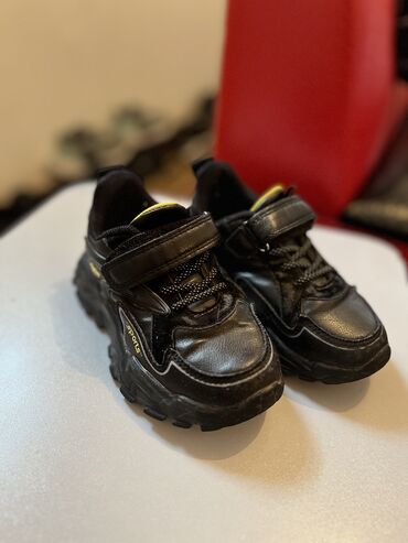 детская обувь 12 см: Хорошем состоянии ботас стелька 17 см цена 300