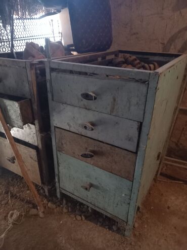 мойка самообслуживания оборудование: Продаются железные ящики для инструментов