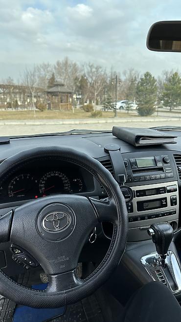 Toyota: Toyota Corolla Verso: 2004 г., 1.8 л, Автомат, Бензин, Универсал — 8