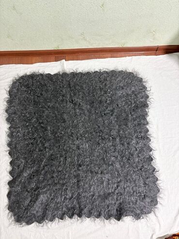 платок павлопосадский цена: Продаю шерстяной платок Оренбург новый, размер 110-110см. Цена 5000