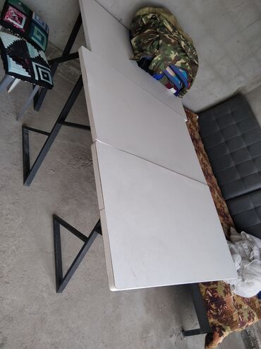 пуфик мебель: Кухонный Стол, цвет - Белый, Б/у