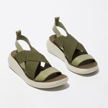 зеленые туфли: Бренд Fly London Размер -36, цвет - Хакки, материал- кожа