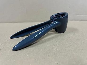 Ostala kuhinjska oprema: TESCOMA PRESTO konusni orašar, 18 cm - Praktičan ručni orašar za lako — 1