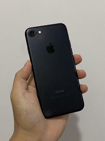 Apple iPhone: IPhone 7, Б/у, 128 ГБ, Черный, 84 %