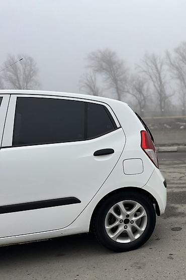 Hyundai: Hyundai i10: 2009 г., 1.1 л, Механика, Бензин, Хэтчбэк — 3