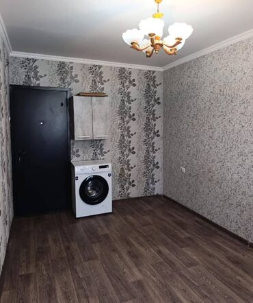 квартиры дома: 1 бөлмө, 13 кв. м, Жатакана жана мейманкана түрүндө, 5 кабат, Евроремонт