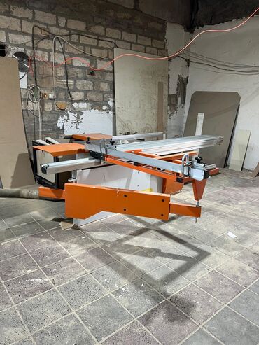 Mebel və taxta dəzgahları: Yatar ela veziyyetdedir