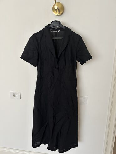 Dəstlər, kostyumlar: В связи с переездом в другую страну продам гардероб набором на размер — 12