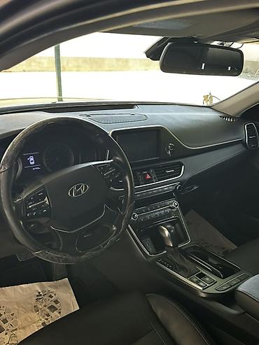 gra: Hyundai Grandeur: 2018 г., Автомат, Гибрид, Седан — 4