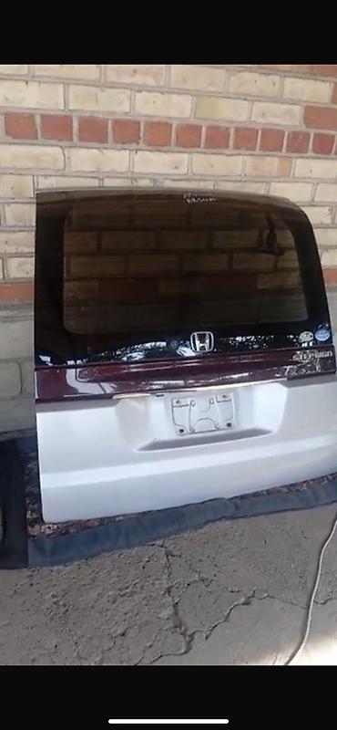 Унаа тетиктери: Багажниктин капкагы Honda, Жаңы, Оригинал — 2