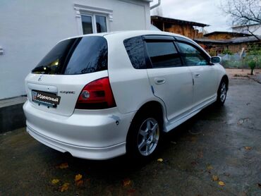 каропка хонда свик: Honda Civic: 2002 г., 1.7 л, Вариатор, Бензин, Хэтчбэк