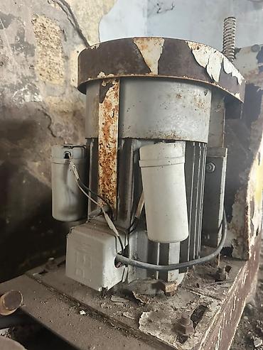 kohnə sifer: Elektriklə işləyən yer cilalama/daşlama aparatı - Güclü elektrik — 2