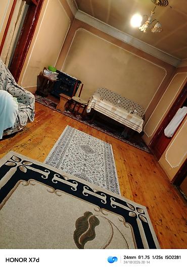 sabunçuda ev: Sabunçu qəs. 3 otaqlı, 3 kv. m, Kredit yoxdur, Orta təmir — 3