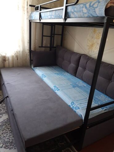 мебель из метала: Продаю 2-ярусную кровать, состояния новая. цена 22000 сом. тел