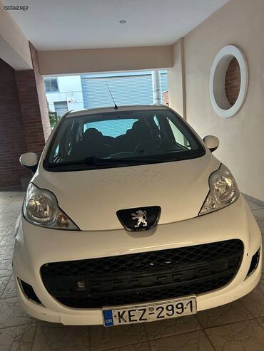 Peugeot: Peugeot 107: 1 l. | 2009 έ. 149000 km. Χάτσμπακ — 2