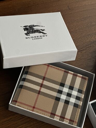 шарф burberry: Новая коллекция уже в нашем магазине | luxuryStyle® 📦 доставка по