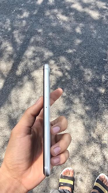 8 plus: IPhone 8 Plus, Gümüşü, Barmaq izi — 4