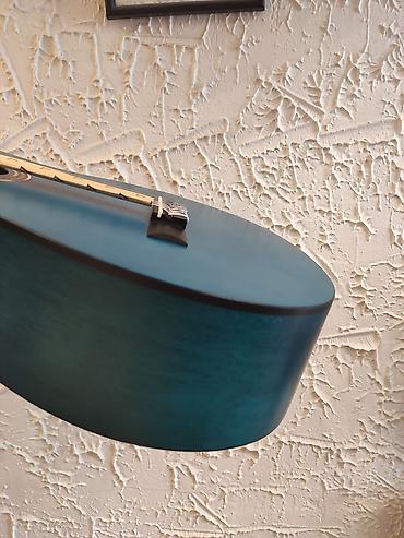 Gitaralar: Valencia VC204TBU Klassik gitara Simlərin sayı: 6 Üst:Sitka Spruce — 4