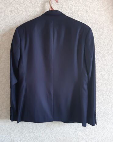 велюровые мужские спортивные костюмы: Kişi ücün kastuyum. 48, 50, 52 razmerlərə gedir