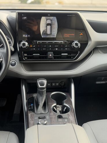 Toyota: Toyota Highlander: 2021 г., 3.5 л, Типтроник, Бензин, Внедорожник — 23