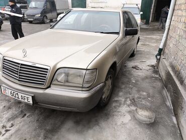 Mercedes-Benz: Mercedes-Benz : 1995 г., 3 л, Типтроник, Дизель, Седан