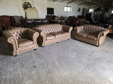 Stilske garniture: Garnitura klasičnih kožnih sofa – stil Chesterfield - Set od tri — 5