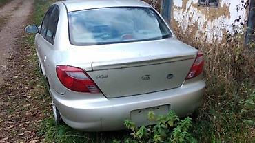 uprilo: Kia Rio sedan 2004 godiste u delovima. Slanje Brzom postom ide na — 1