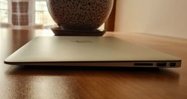 Apple MacBook: İşlənmiş Apple MacBook, 13.3 ", Intel Core i5, 256 GB — 3