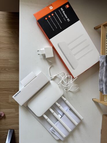 en ucuz tablet: Xiaomi Router ela veziyyetde 1-2 ay istifade olunub.Real alici olsa