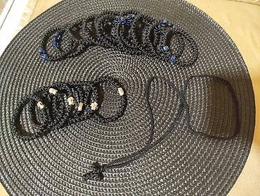 necklace: Ručno pletene brojanice/narukvice od crne končane uzice. - Materijal — 4