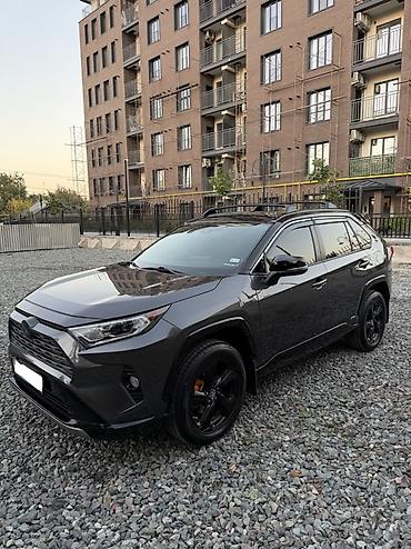 Toyota RAV4: 2019 г., 2.5 л, Автомат, Бензин, Кроссовер