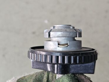 Лючки бензобака: Лючок бензобака Mercedes-Benz 1991 г., Новый, Аналог — 11