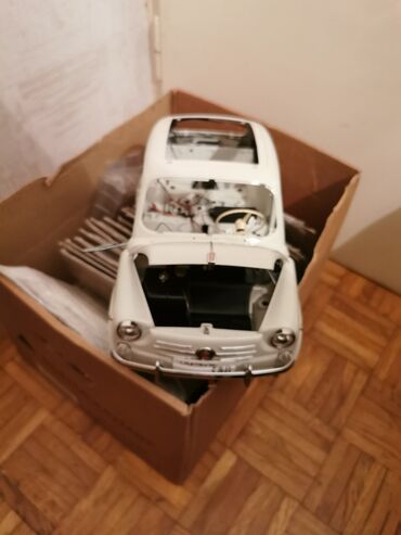 Figurice i makete: Maketa automobila Zastava 750 – veliki detaljni model - Velika maketa — 2