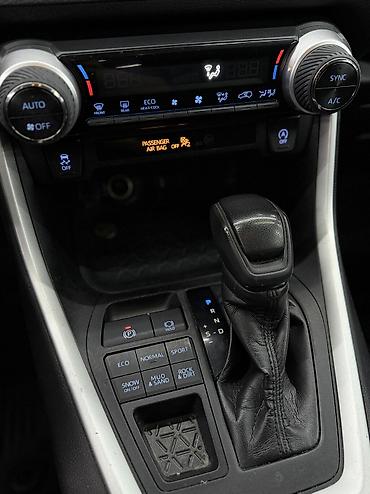 2 8: Toyota RAV4: 2020 г., 2.5 л, Автомат, Бензин, Кроссовер — 10