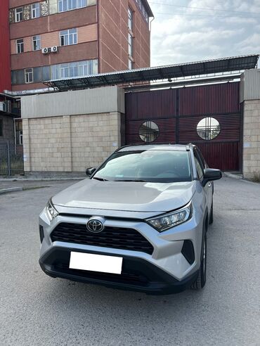 малометражки машины купить: Toyota RAV4: 2019 г., 2.5 л, Автомат, Бензин, Внедорожник