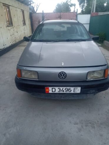 продажа авто в бишкеке срочно: Volkswagen Passat: 1991 г., 1.8 л, Механика, Бензин, Универсал