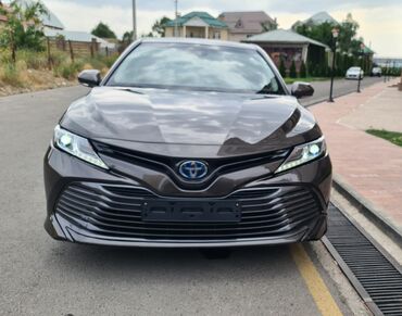 Toyota: Toyota Camry: 2021 г., 2.5 л, Вариатор, Гибрид, Седан