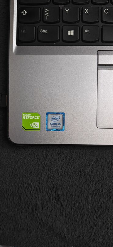 Lenovo: Intel Core i5, 15.6 " — 3