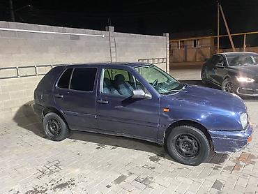 обмен на машина: Volkswagen Golf: 1993 г., Хэтчбэк — 2