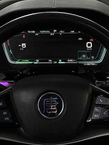 xpeng g3: BYD Tang: 2022 г., 1.5 л, Автомат, Гибрид, Кроссовер — 9