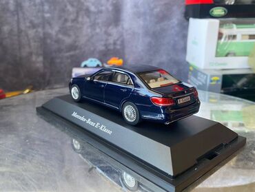 Avtomobil modelləri: Коллекционная модель Mercedes-Benz E-Class Elegance W212 blue — 18