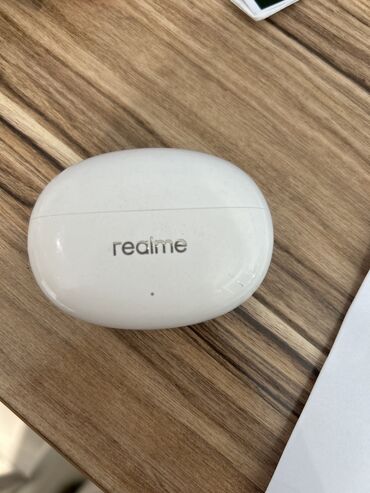 Другие аксессуары для мобильных телефонов: Продаю наушники realme, в хорошем состоянии