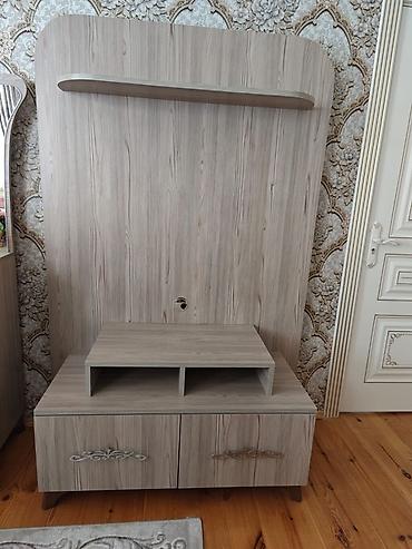 32 armatur: TV stendi və divar paneli dəsti - Material: ağac teksturalı — 1