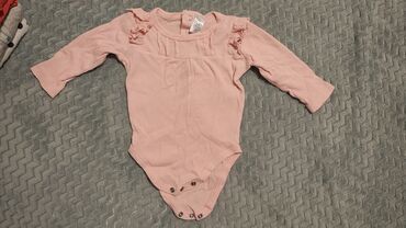Другие детские вещи: 200 сом за 1 шт размер 56/ 68-74 Розовый детский ромпер от C&A at lalafo.kg — 1 Другие детские вещи: 200 сом за 1 шт размер 56/ 68-74 Розовый детский ромпер от C&A — 1
