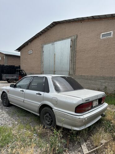 tayota mark 2: Mitsubishi Galant: 1991 г., 1.6 л, Механика, Бензин
