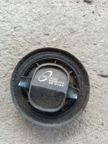 Топливные баки: Топливный бак Audi Б/у, Оригинал, Германия — 8