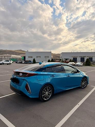 приус прайм: Toyota Prius: 2017 г., 1.8 л, Гибрид, Хэтчбэк — 4