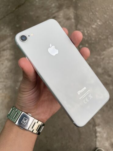 Apple iPhone: IPhone 8, 64 ГБ, Белый, Чехол, 100 %