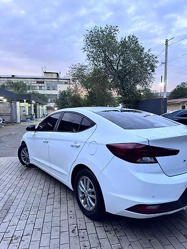 Hyundai: Hyundai Avante: 2019 г., 1.6 л, Автомат, Бензин, Седан — 4