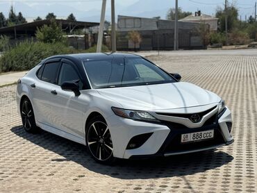 люк машины: Toyota Camry: 2019 г., 2.5 л, Автоматические, Бензин, Седан